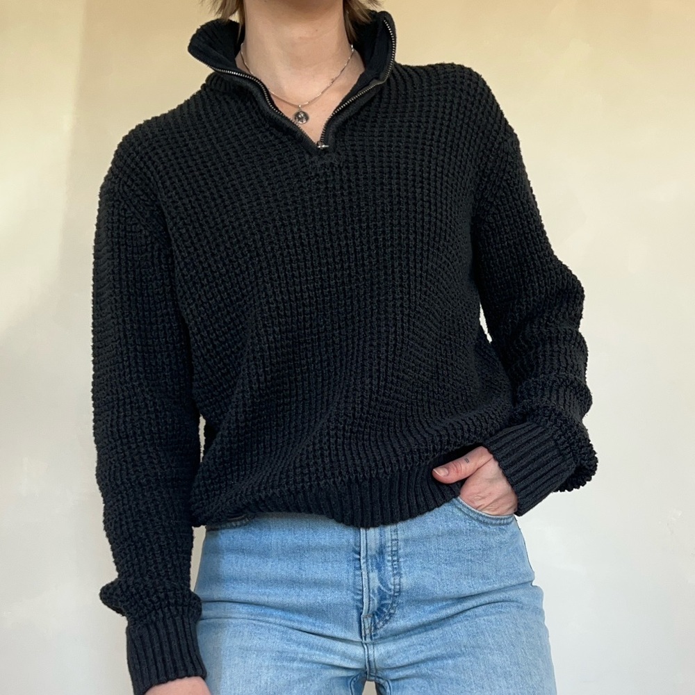 Aeropostale Women's Black Textured Turtleneck Sweater